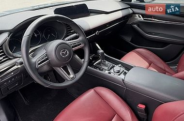 Седан Mazda 3 2023 в Киеве