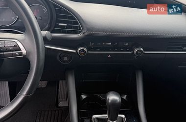 Хетчбек Mazda 3 2023 в Львові