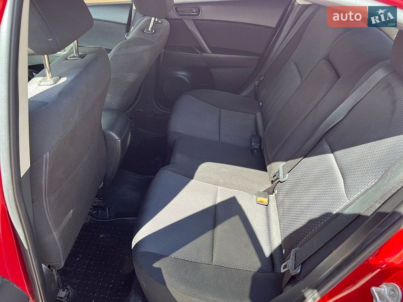 Седан Mazda 3 2009 в Ніжині