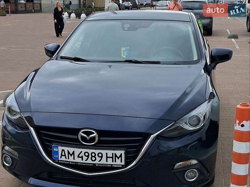 Хэтчбек Mazda 3 2015 в Житомире