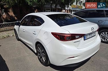 Седан Mazda 3 2016 в Полтаве