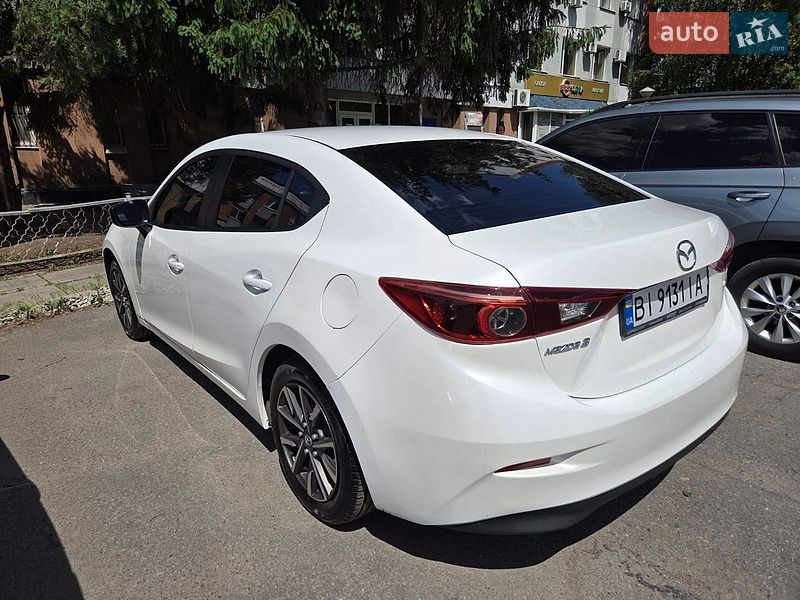 Седан Mazda 3 2016 в Полтаве