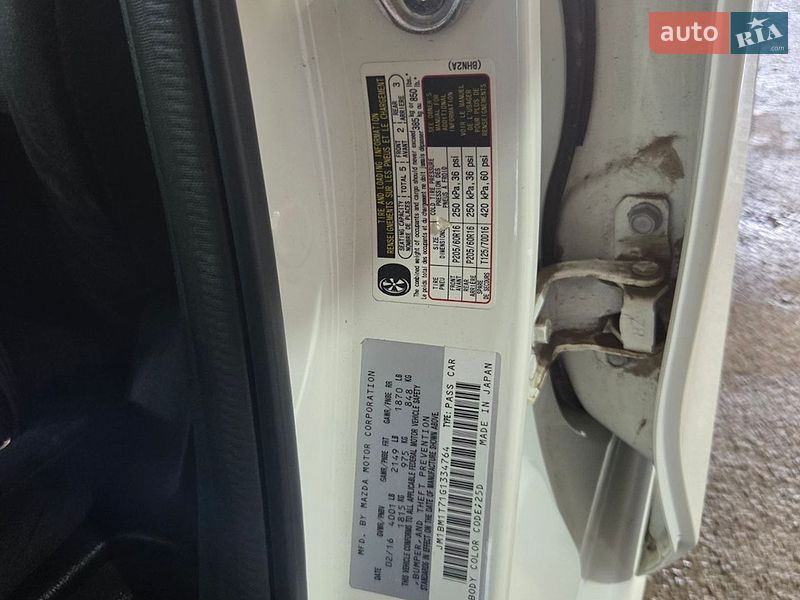 Седан Mazda 3 2016 в Полтаве