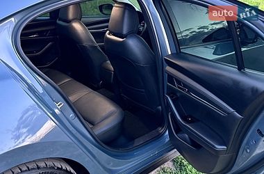 Седан Mazda 3 2022 в Днепре