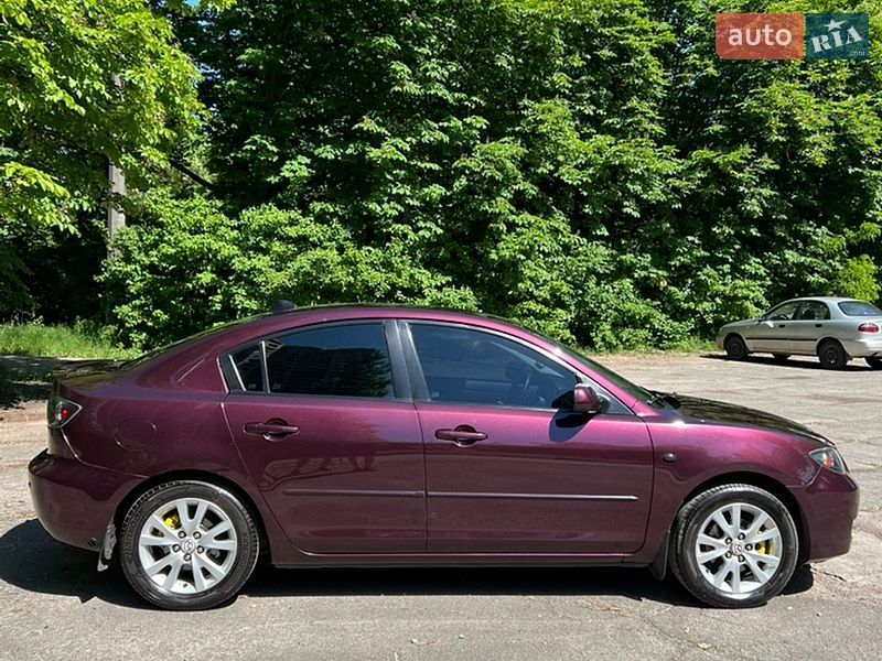 Седан Mazda 3 2007 в Киеве