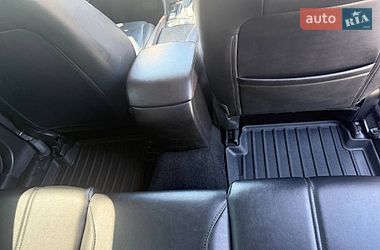 Седан Mazda 3 2018 в Ромнах
