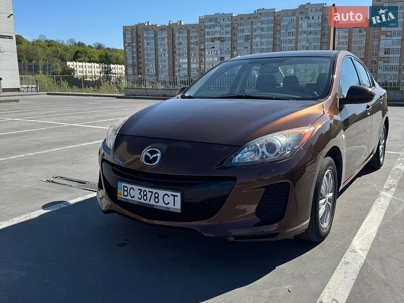 Седан Mazda 3 2012 в Львові