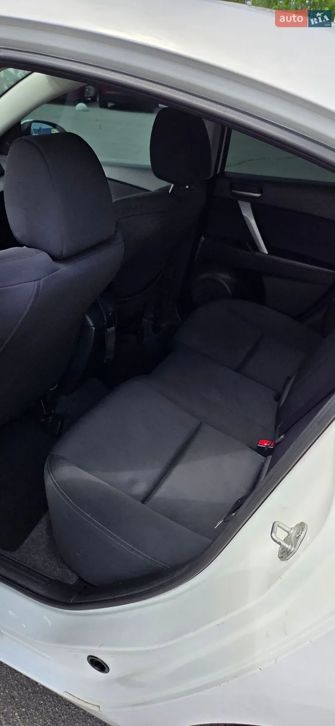 2010 Mazda 3 - мініатюра 14