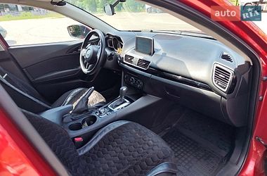 Седан Mazda 3 2016 в Киеве