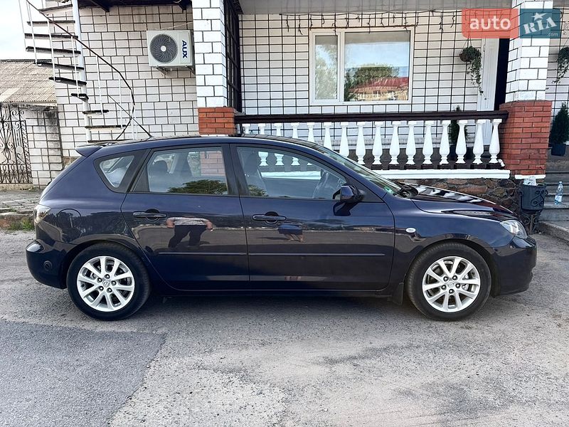Хэтчбек Mazda 3 2008 в Джулинке