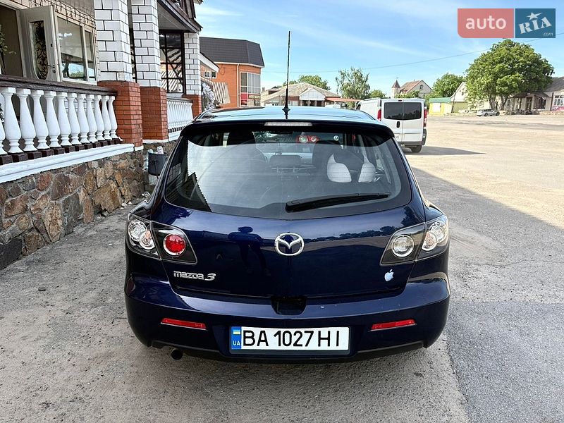 Хэтчбек Mazda 3 2008 в Джулинке