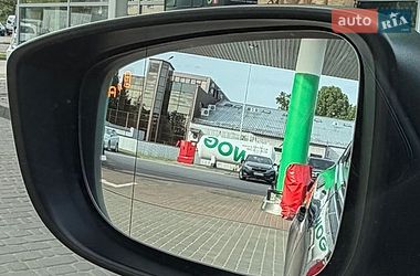 Седан Mazda 3 2017 в Киеве