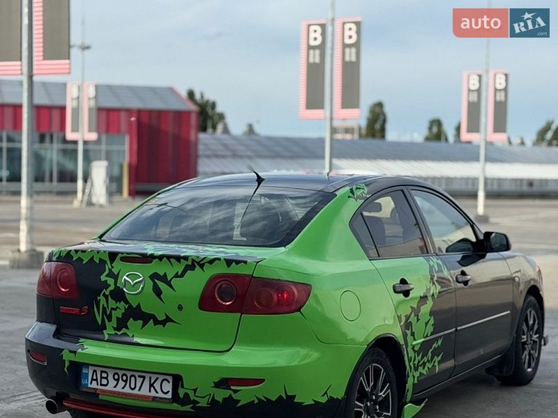 Седан Mazda 3 2004 в Києві