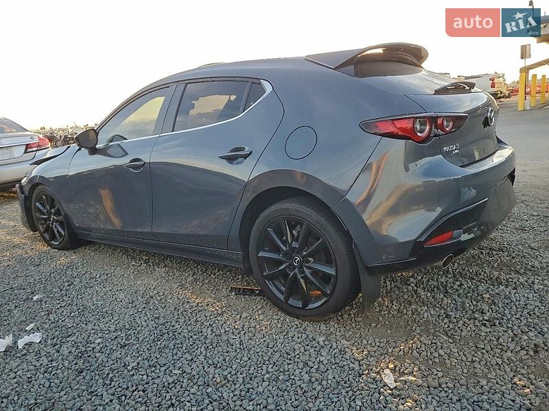 Седан Mazda 3 2024 в Львові