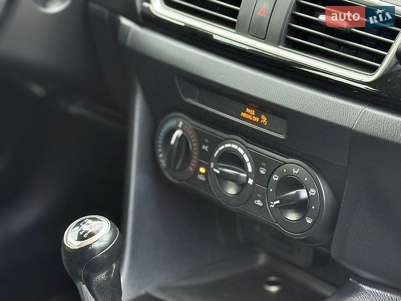 Хетчбек Mazda 3 2014 в Вінниці