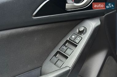 Хетчбек Mazda 3 2014 в Вінниці