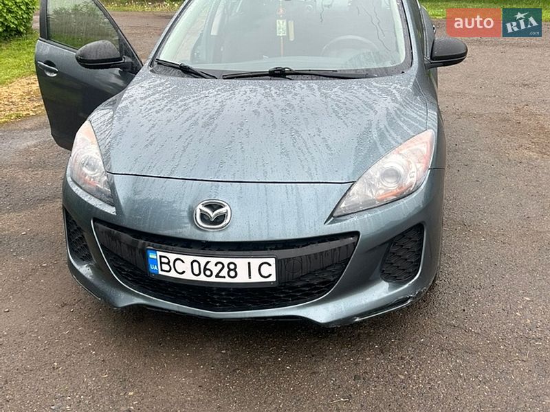 Седан Mazda 3 2012 в Бориславе