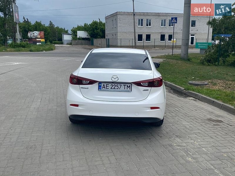 Седан Mazda 3 2016 в Самарі