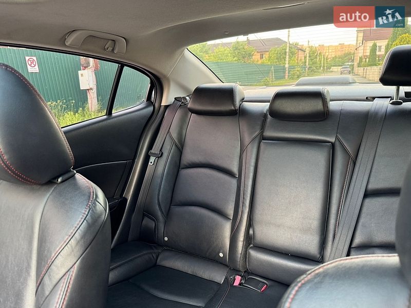 Седан Mazda 3 2013 в Виннице