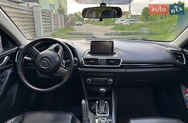 Седан Mazda 3 2013 в Виннице