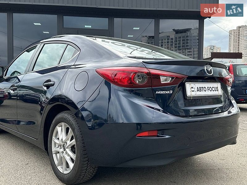 Седан Mazda 3 2013 в Киеве