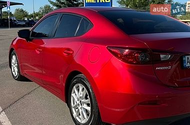 Седан Mazda 3 2015 в Ивано-Франковске