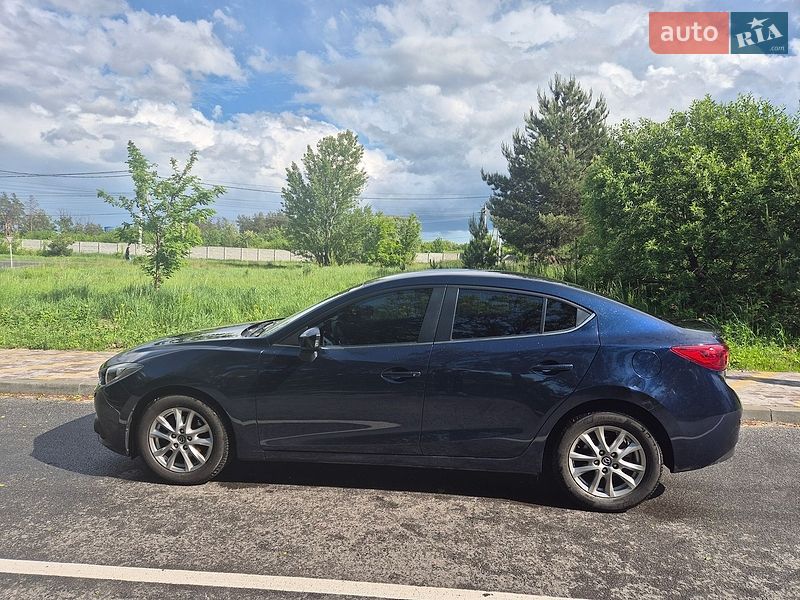 Седан Mazda 3 2014 в Києві