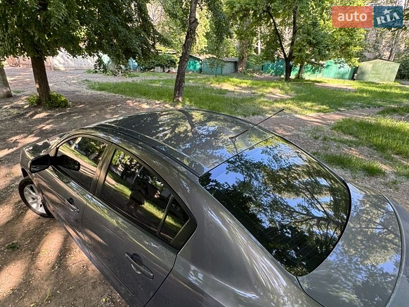 Седан Mazda 3 2006 в Одессе