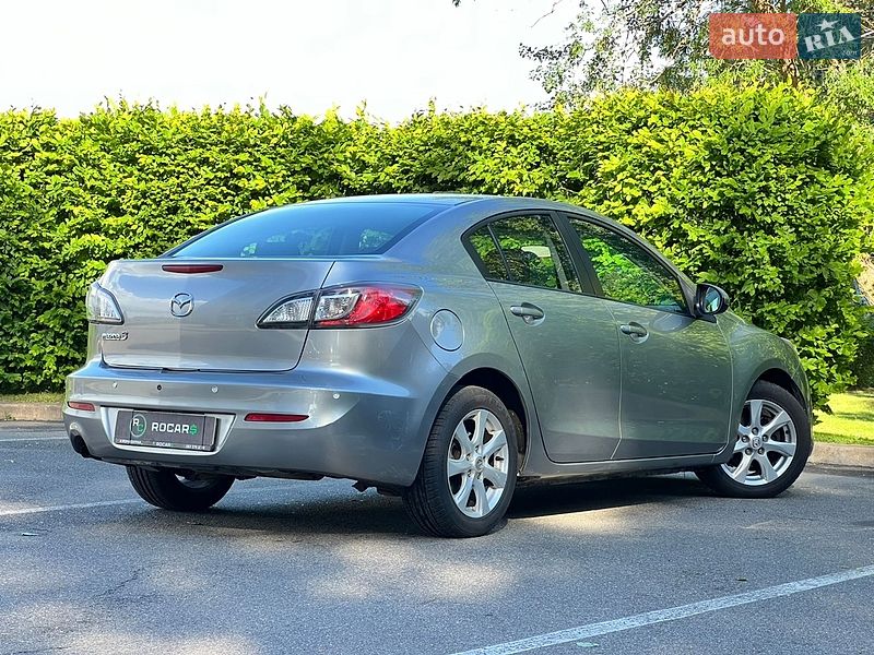 Седан Mazda 3 2013 в Києві