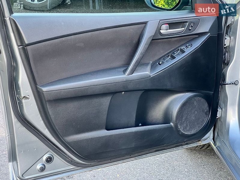 Седан Mazda 3 2013 в Києві