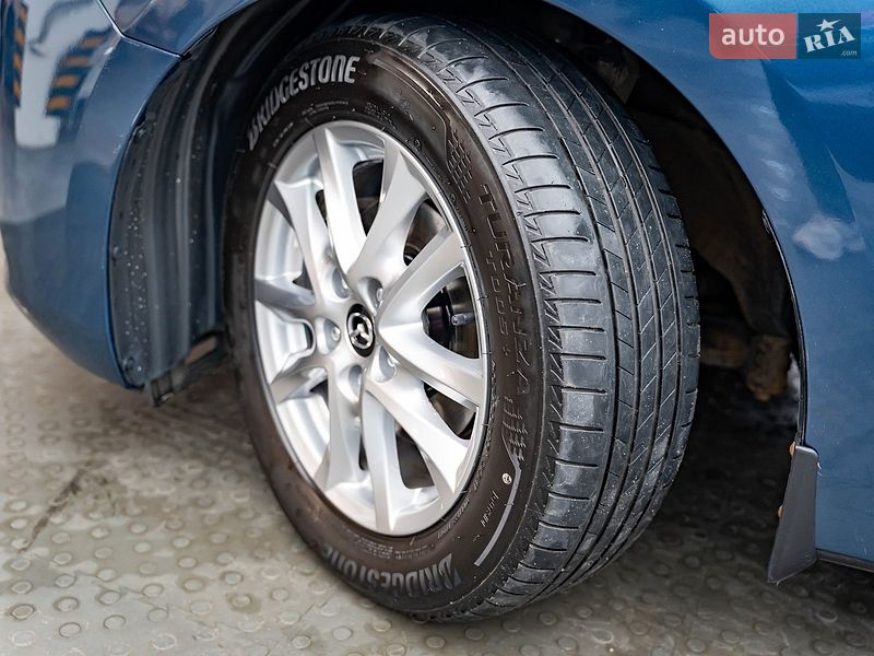 Седан Mazda 3 2018 в Києві фото 8 Седан Mazda 3 2018 в Києві