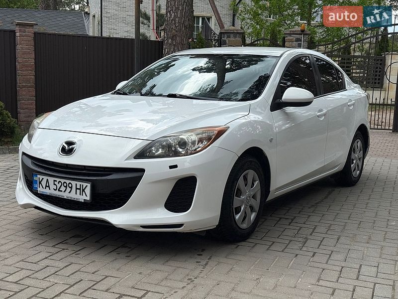 Седан Mazda 3 2011 в Львові