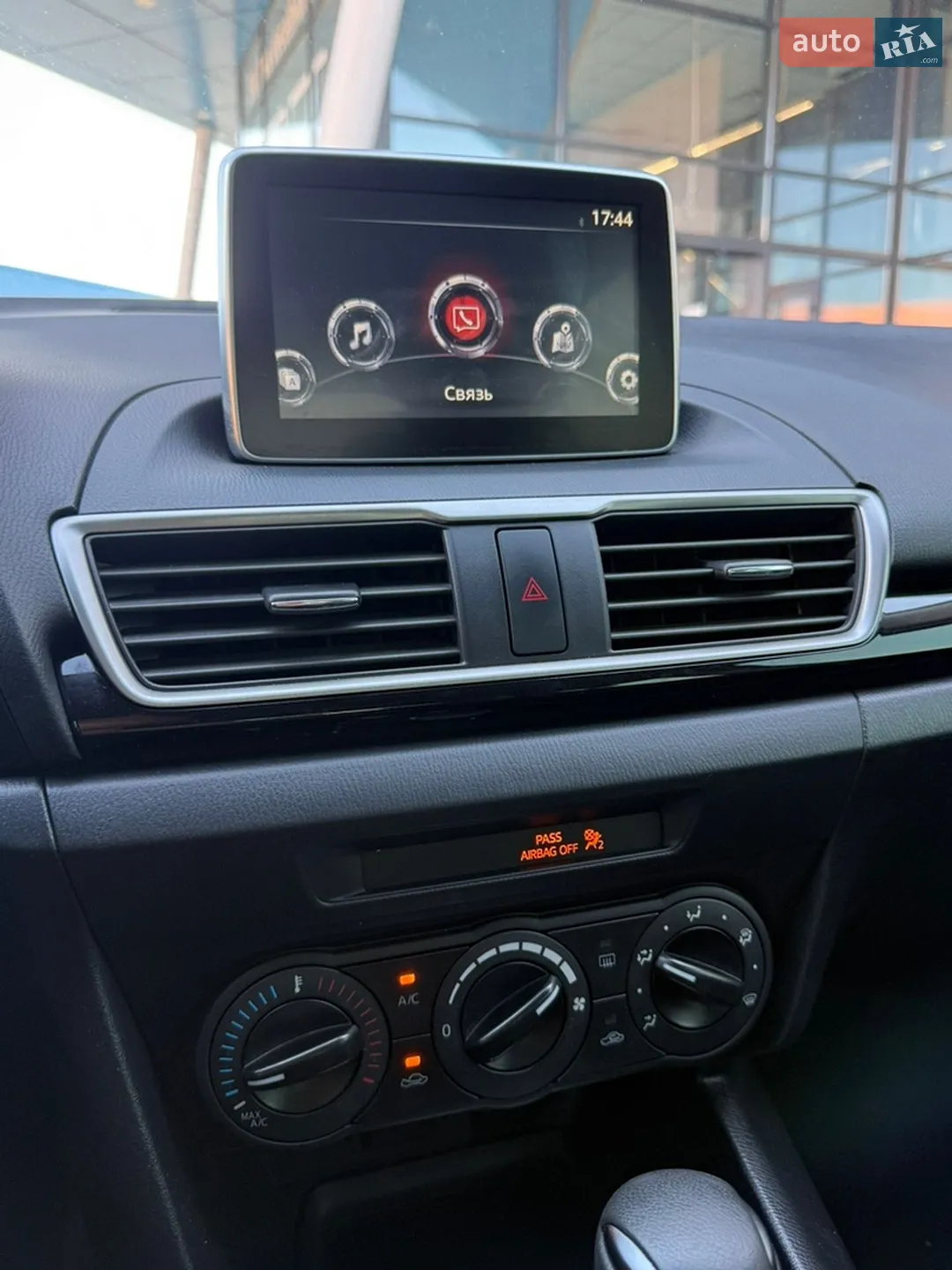 2016 Mazda 3 - мініатюра 16