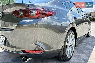 Седан Mazda 3 2023 в Львові
