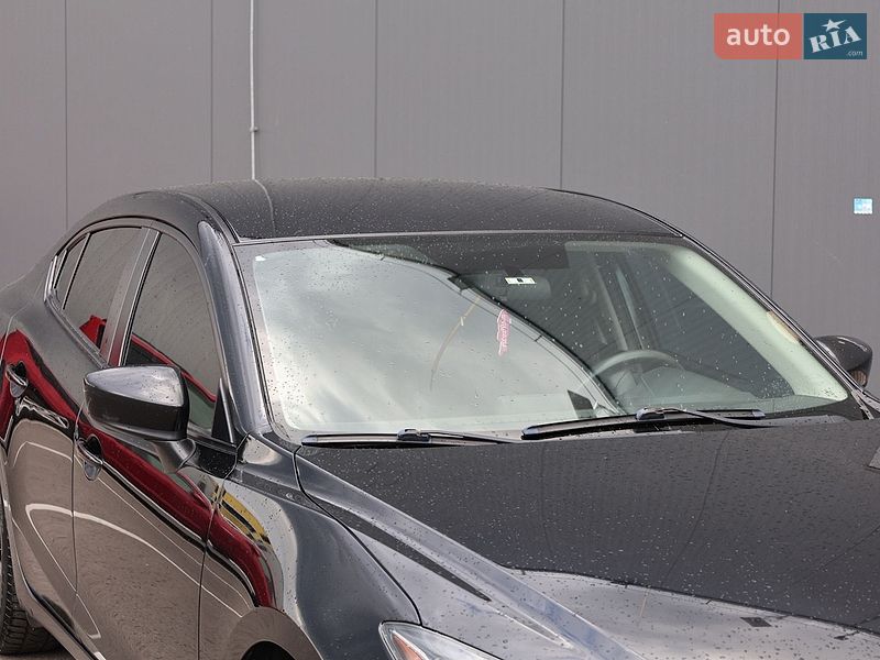 Седан Mazda 3 2014 в Киеве