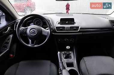 Седан Mazda 3 2014 в Киеве