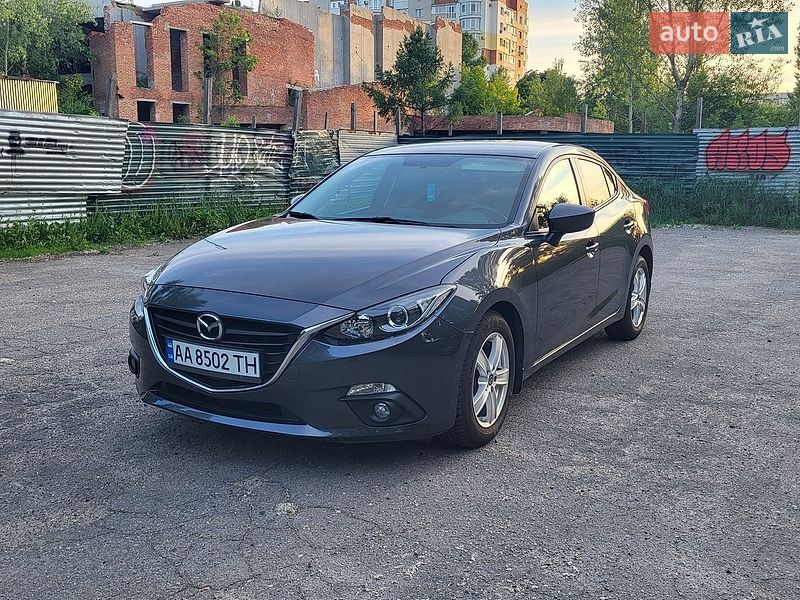 Седан Mazda 3 2015 в Полтаве