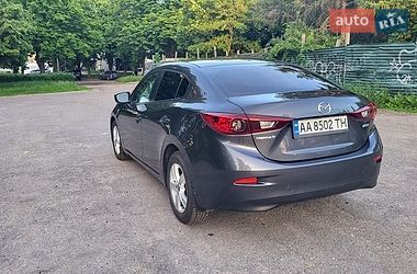 Седан Mazda 3 2015 в Полтаве