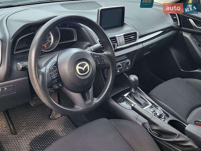 Седан Mazda 3 2015 в Полтаве