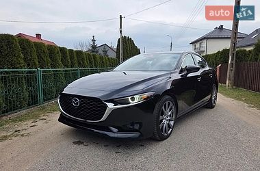 Седан Mazda 3 2022 в Львові