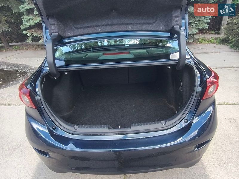Седан Mazda 3 2016 в Днепре фото 18 Седан Mazda 3 2016 в Днепре