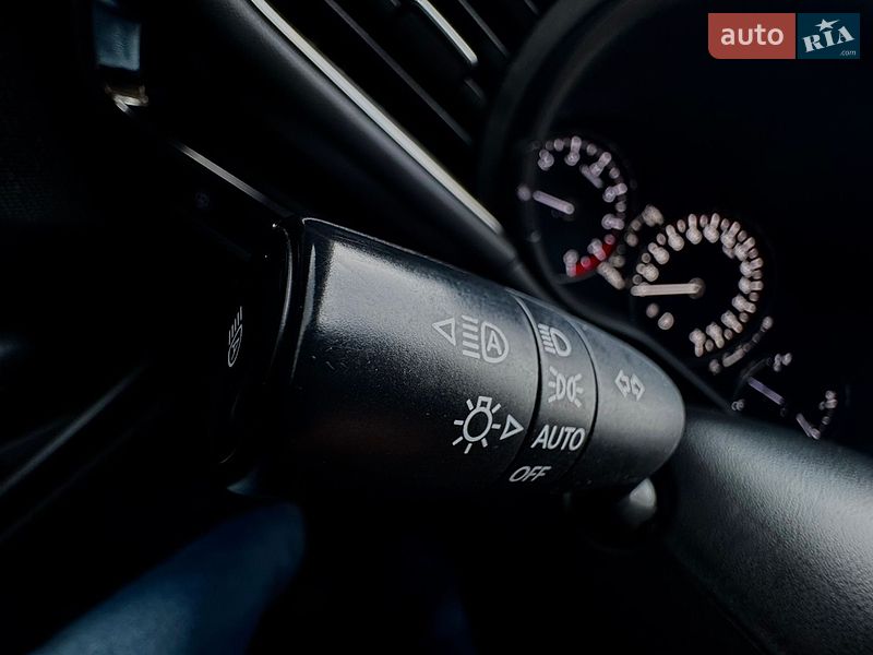 Седан Mazda 3 2020 в Киеве