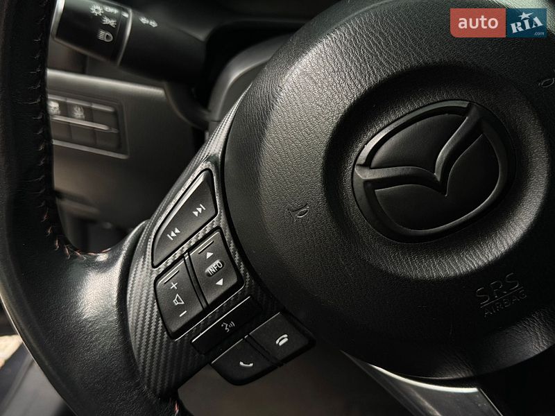 Хетчбек Mazda 3 2016 в Харкові