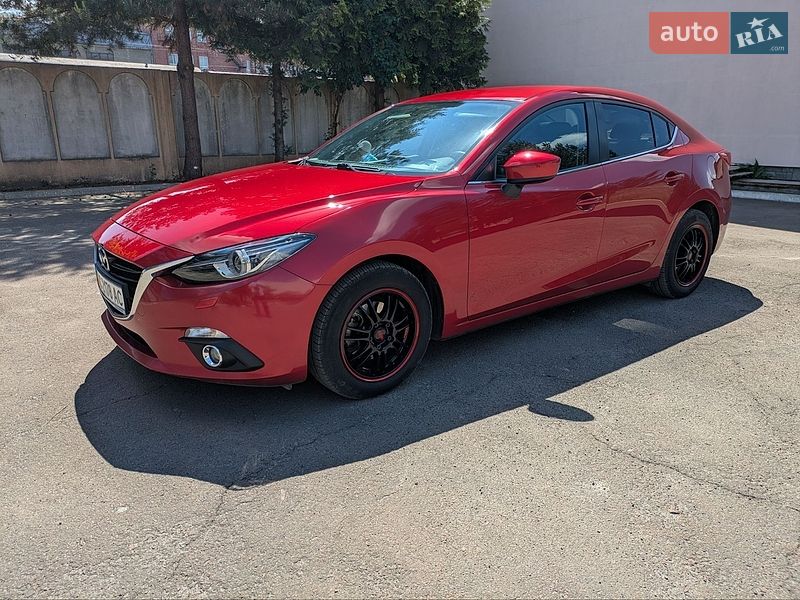 Седан Mazda 3 2016 в Львове