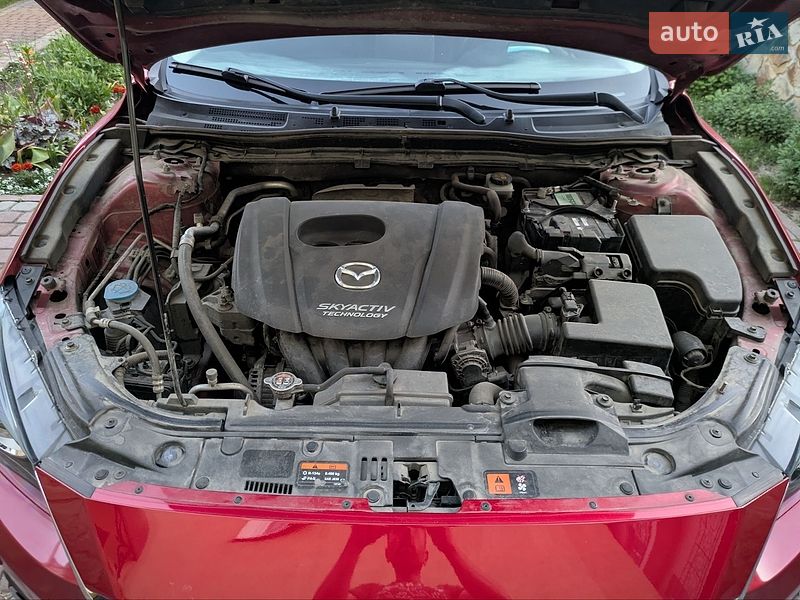 Седан Mazda 3 2016 в Львове