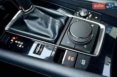 Седан Mazda 3 2023 в Львові