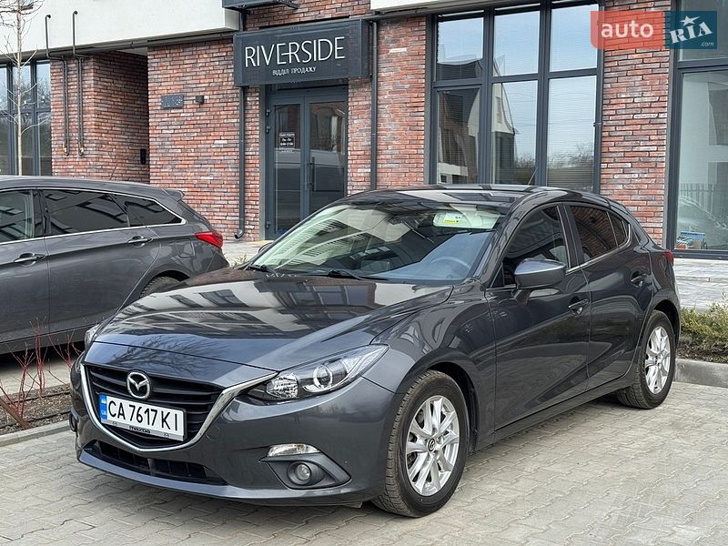 Хэтчбек Mazda 3 2015 в Умани