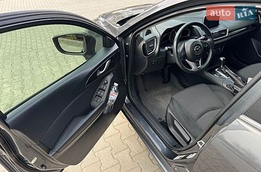 Хэтчбек Mazda 3 2015 в Умани
