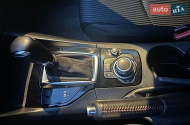 Хэтчбек Mazda 3 2015 в Умани