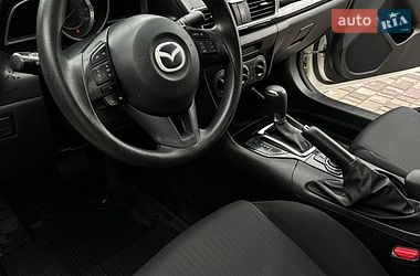 Седан Mazda 3 2016 в Днепре